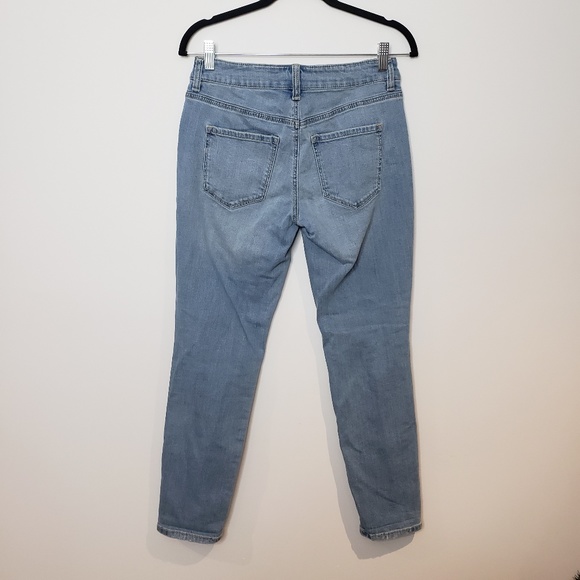 Dynamite Cara Light Wash BF Distressed Jeans 26 - Picture 6 of 8